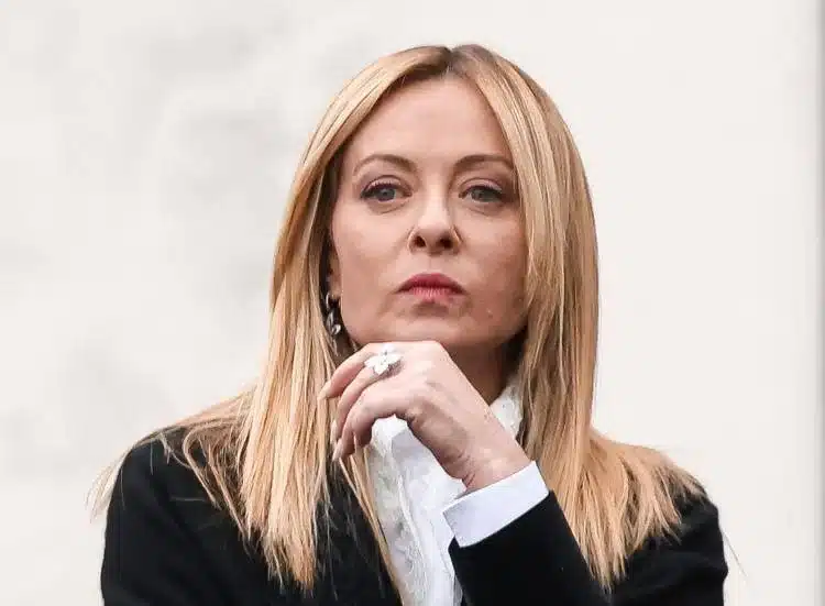 Attentato a Washington. La solidarietà di Meloni: “Non permetteremo al fanatismo di avvelenare i luoghi del livero dibattito e dell’informazione